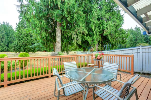 Backyard Deck Construction in Middletown