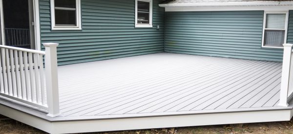 Vinyl Decking Installation in Middletown